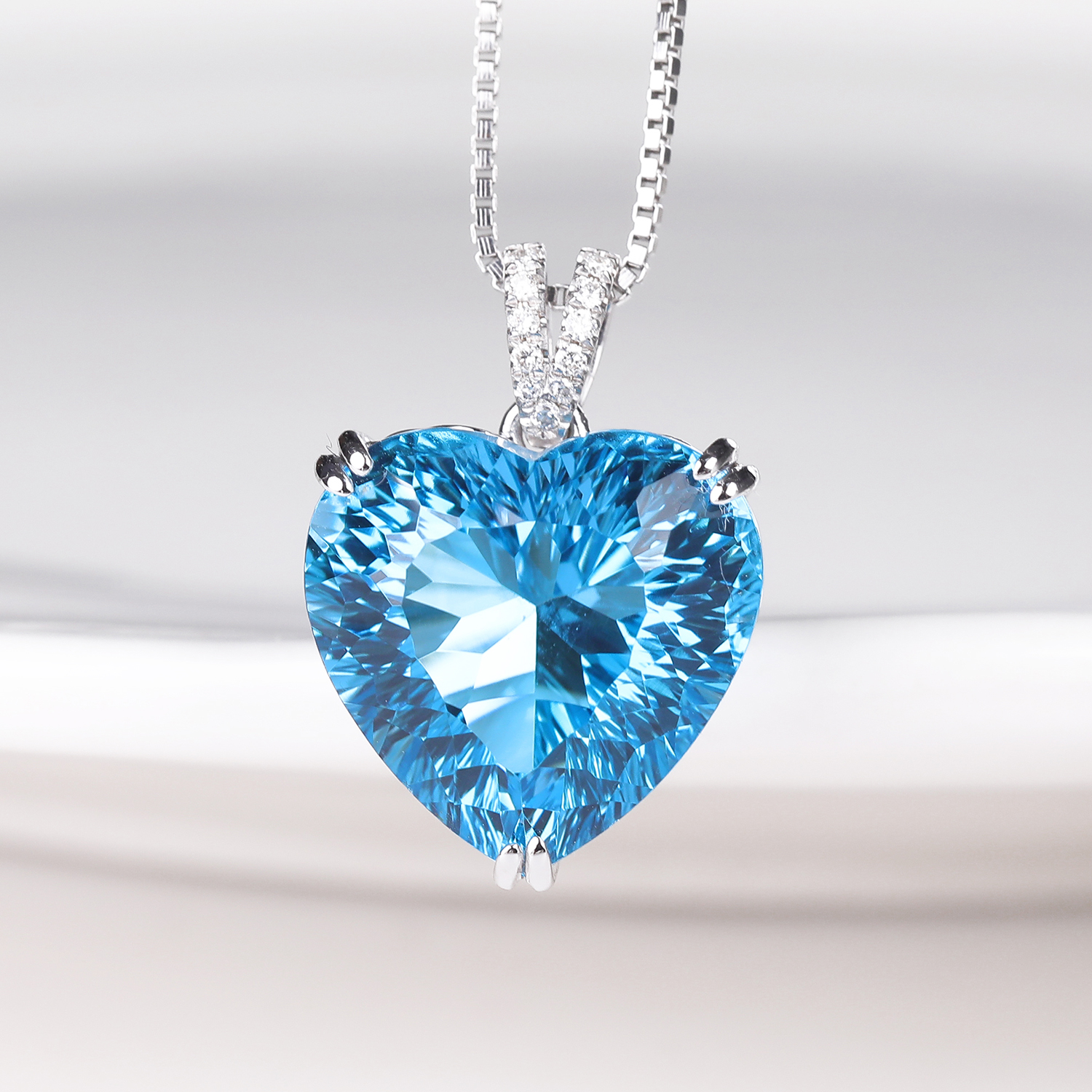 925银海洋之心吊坠锁骨坠钻石项链7克拉情人节520礼物2025新款