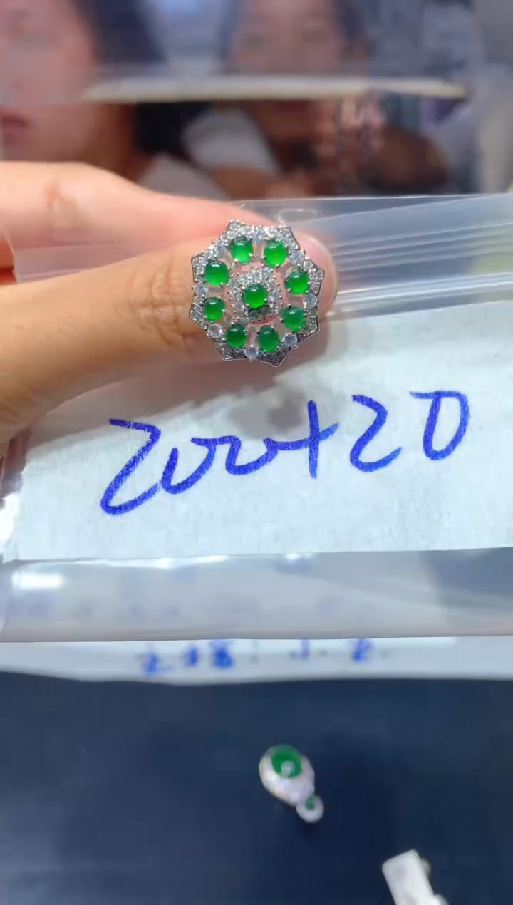 【闪购商品】定制翡翠合金211定制翡翠-多样性发货（发其一）