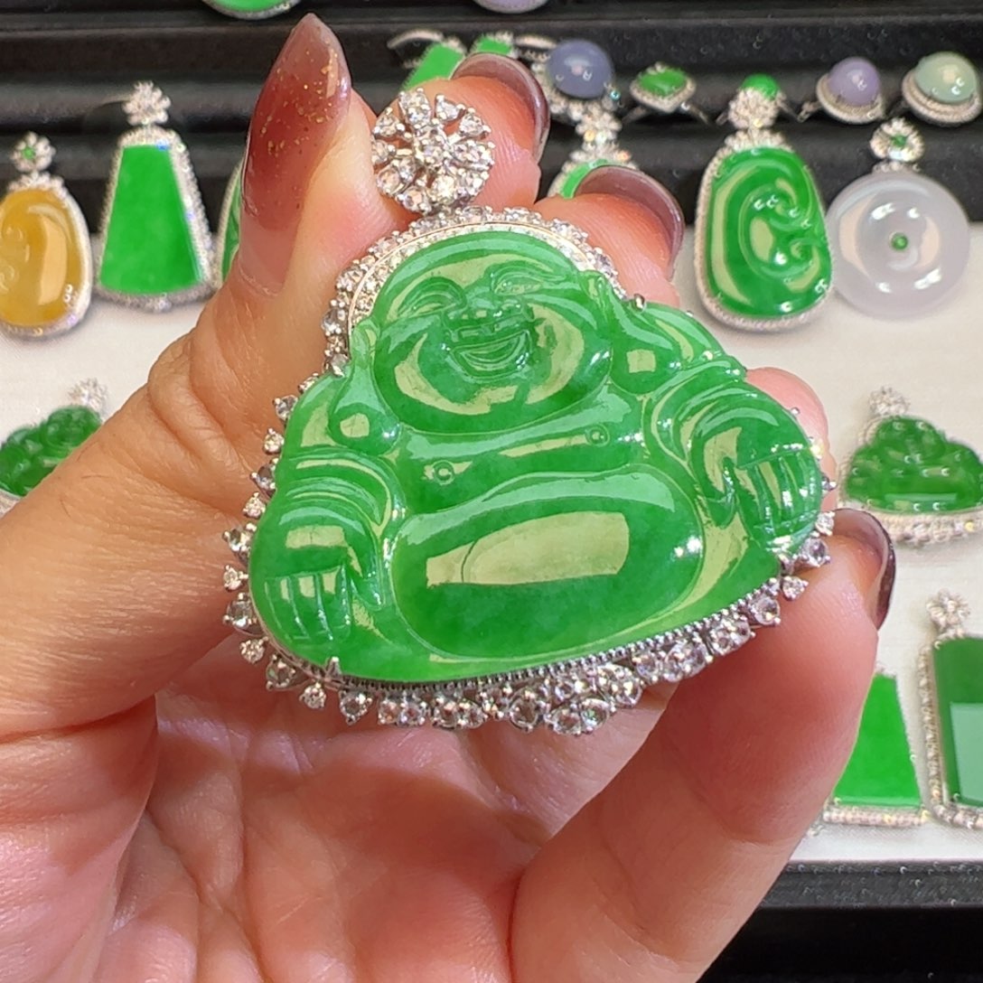 翡翠吊坠(不含链)18K金镶嵌