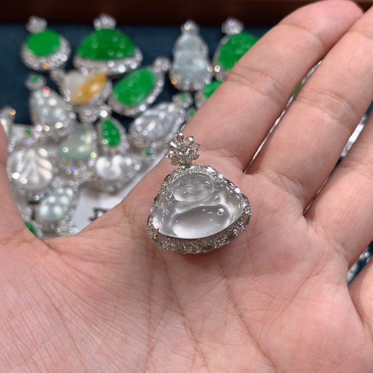 【闪购商品】翡翠颈饰18K金镶嵌佛公