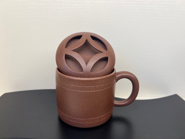 底槽青全手《钱币盖杯》220毫升主人杯紫砂杯