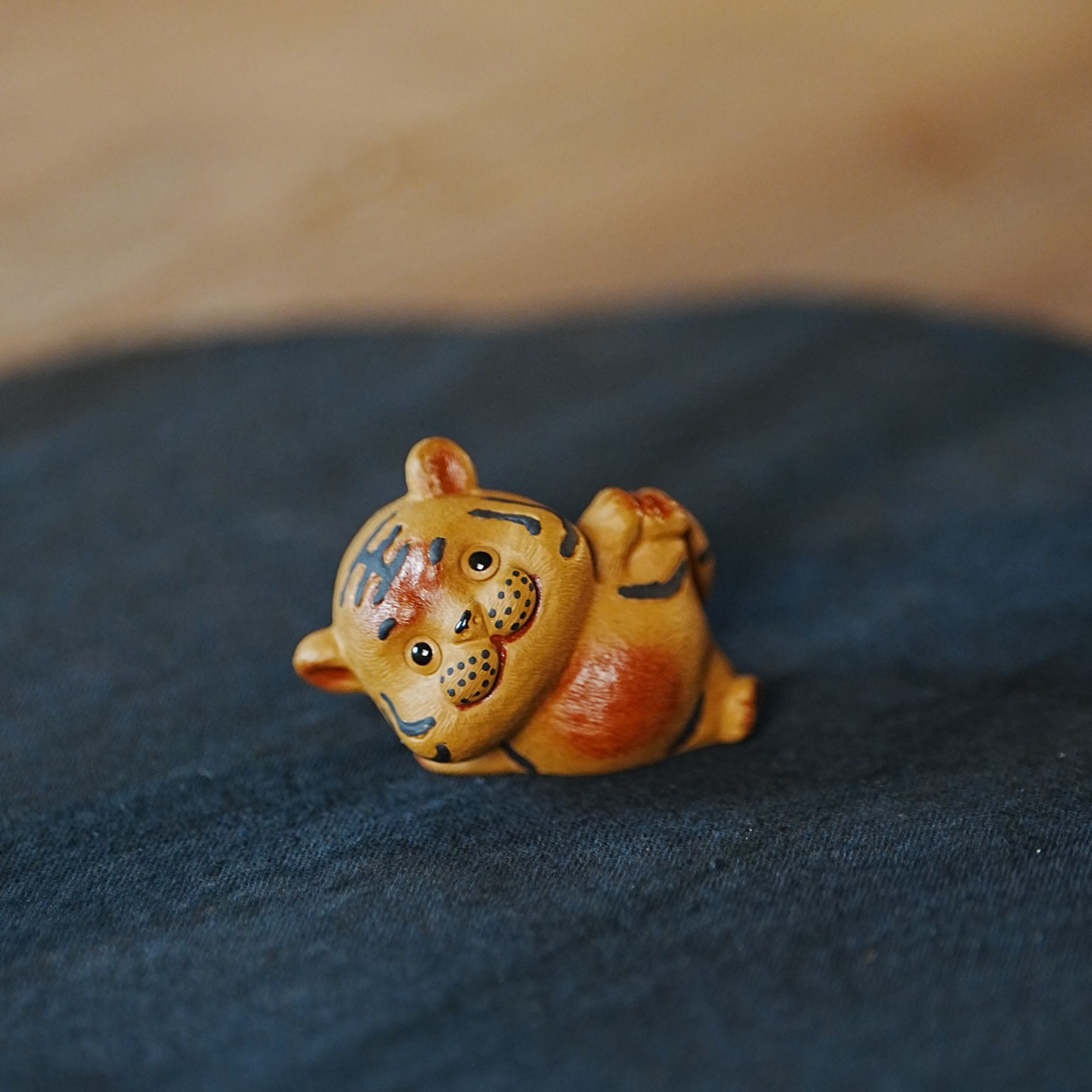 绪空创意紫砂开心小萌虎家用复古中式茶宠摆件茶道零配