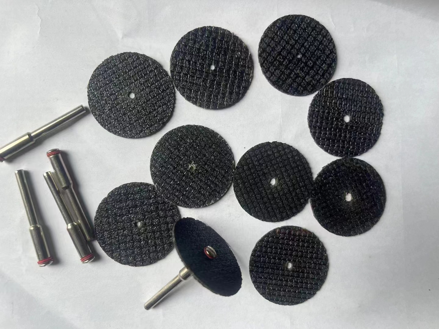 旋切机磨刀神器！磨片十五个！磨片紧固铁棒五个。