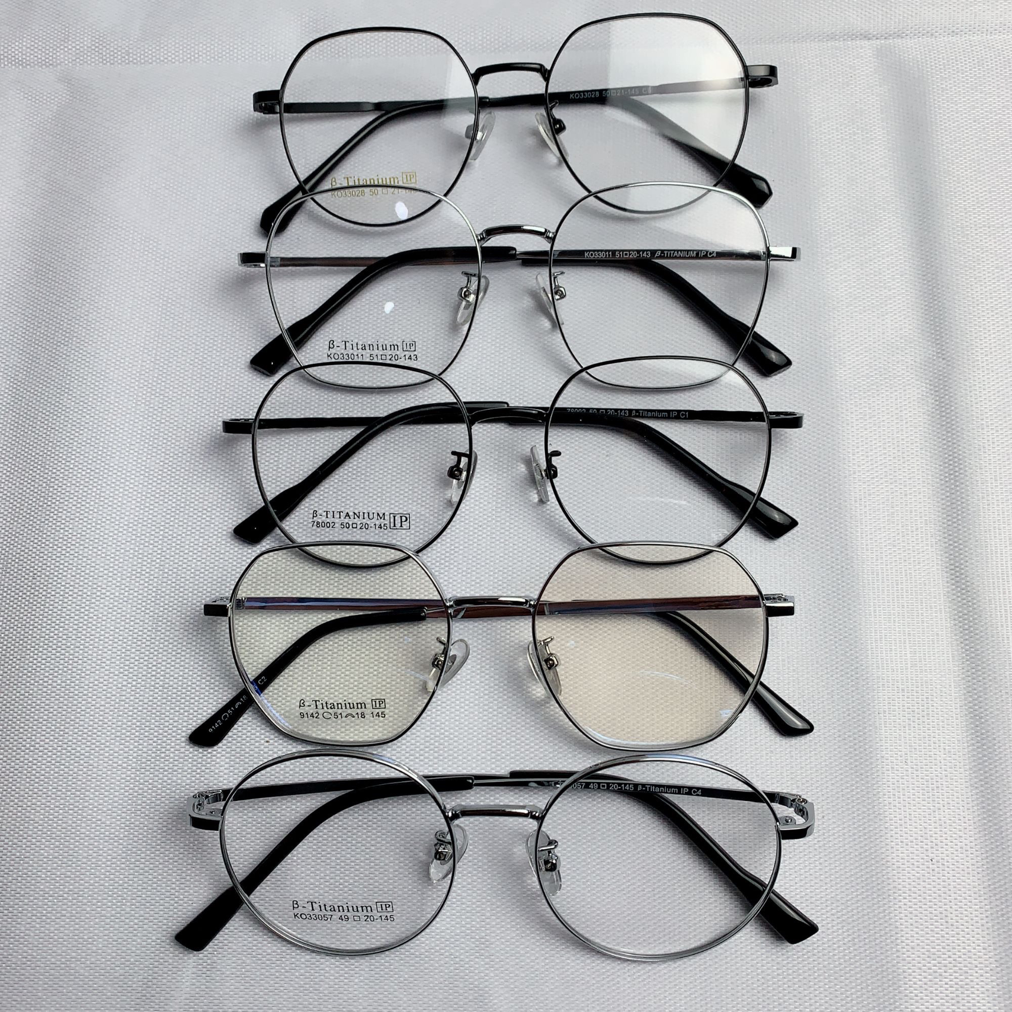 宽边复古金属眼镜架