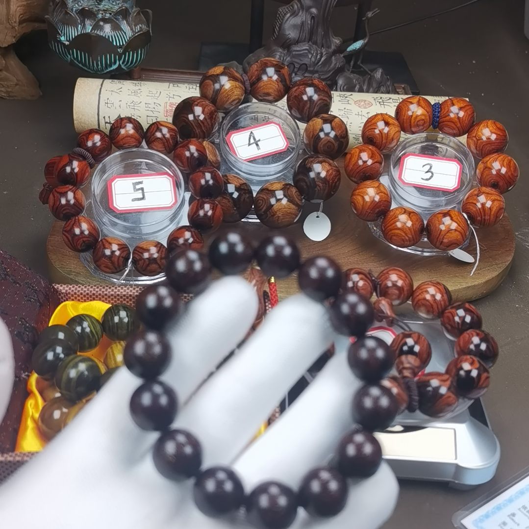 【闪购商品】雕刻木材小叶紫檀1.5