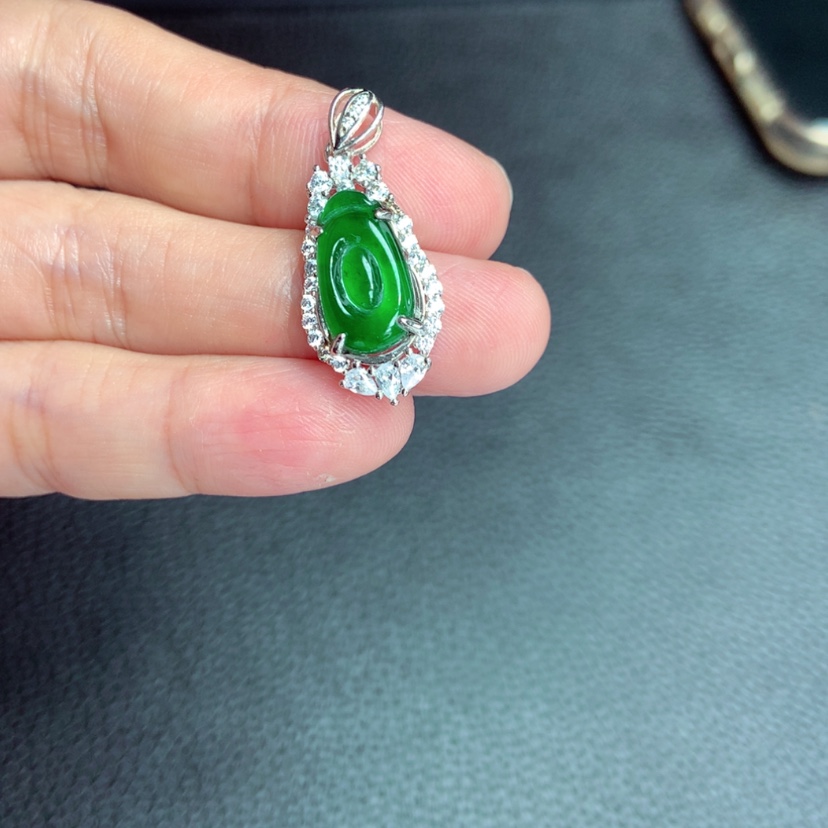 【闪购商品】翡翠手镯未镶嵌吊坠
