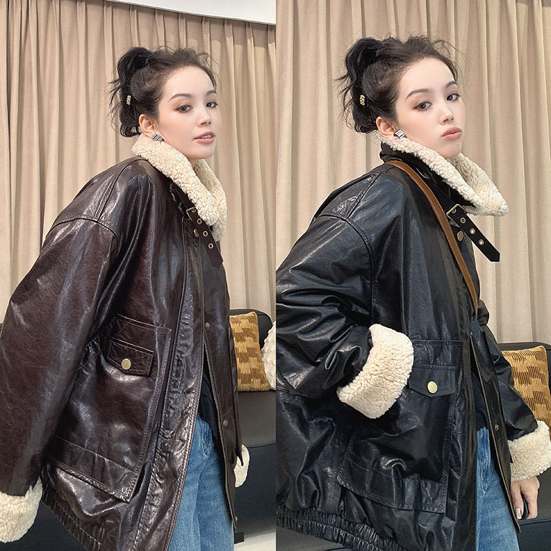 2025新款羊羔毛领羽绒真皮皮衣机车夹克加厚绵羊皮鹅绒服外套