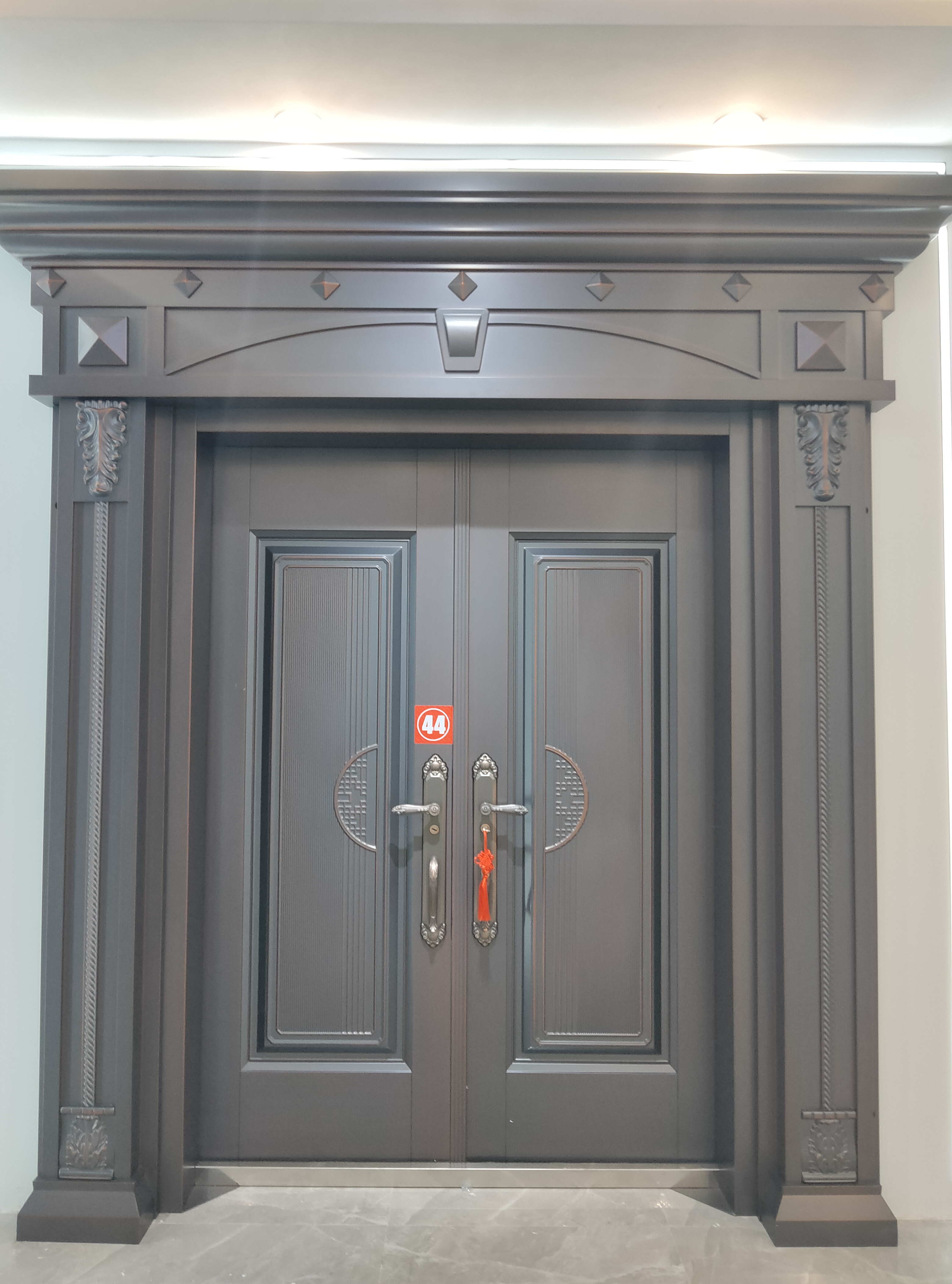 44号钛镁合金材质大门10元意向卡，定卡享受工厂价包邮发货