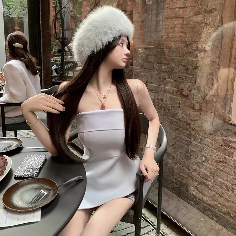 梦梦 MENGMENG｛再靠近一点点 秋冬新款纯欲拼接缎面抹胸背心上衣}