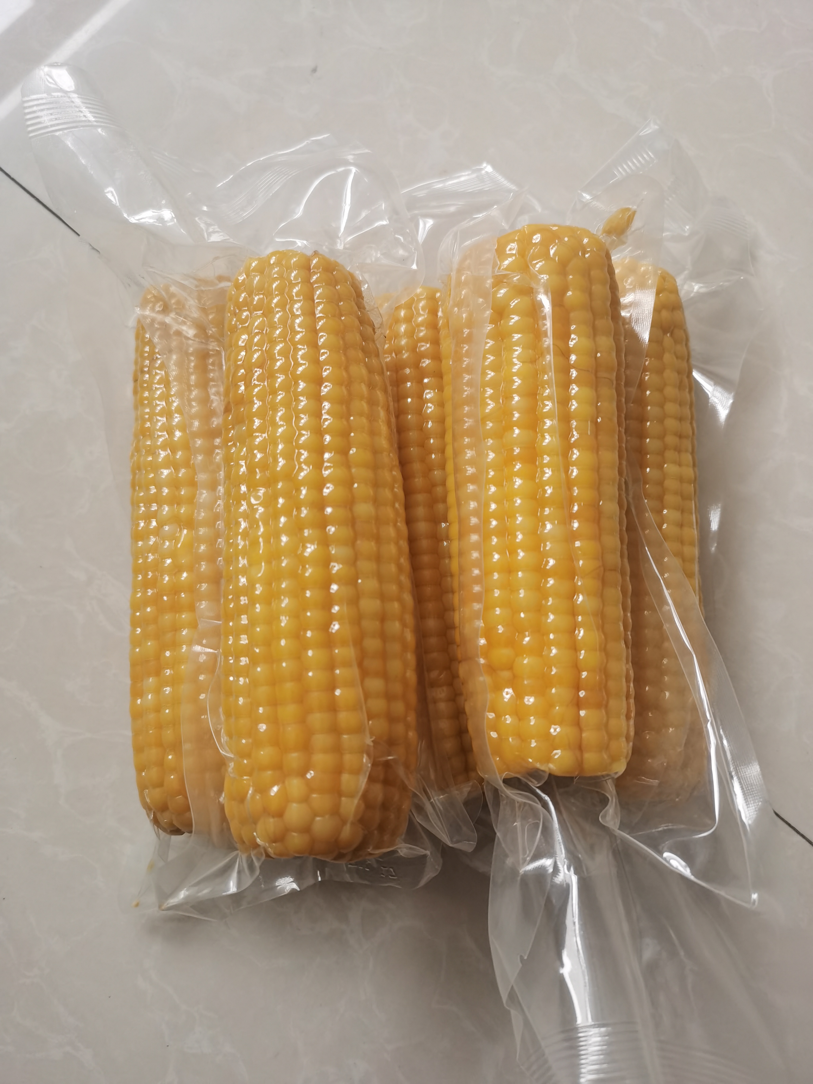 东北特产甜糯黄玉米