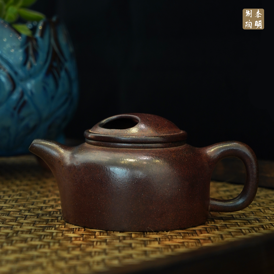 黄龙山原矿黑乌泥牛盖莲子200cc