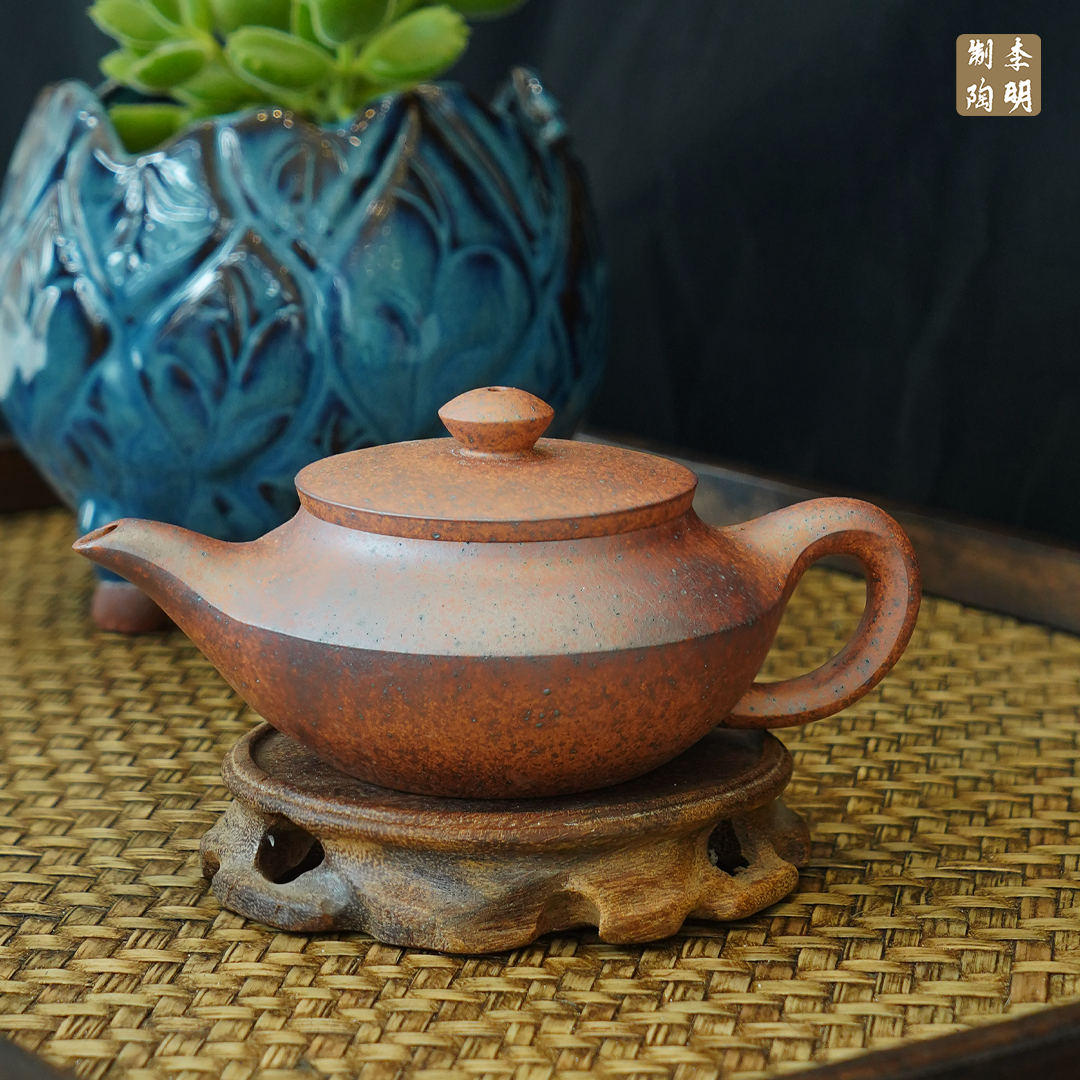 黄龙山原矿白麻子泥汉扁壶200CC