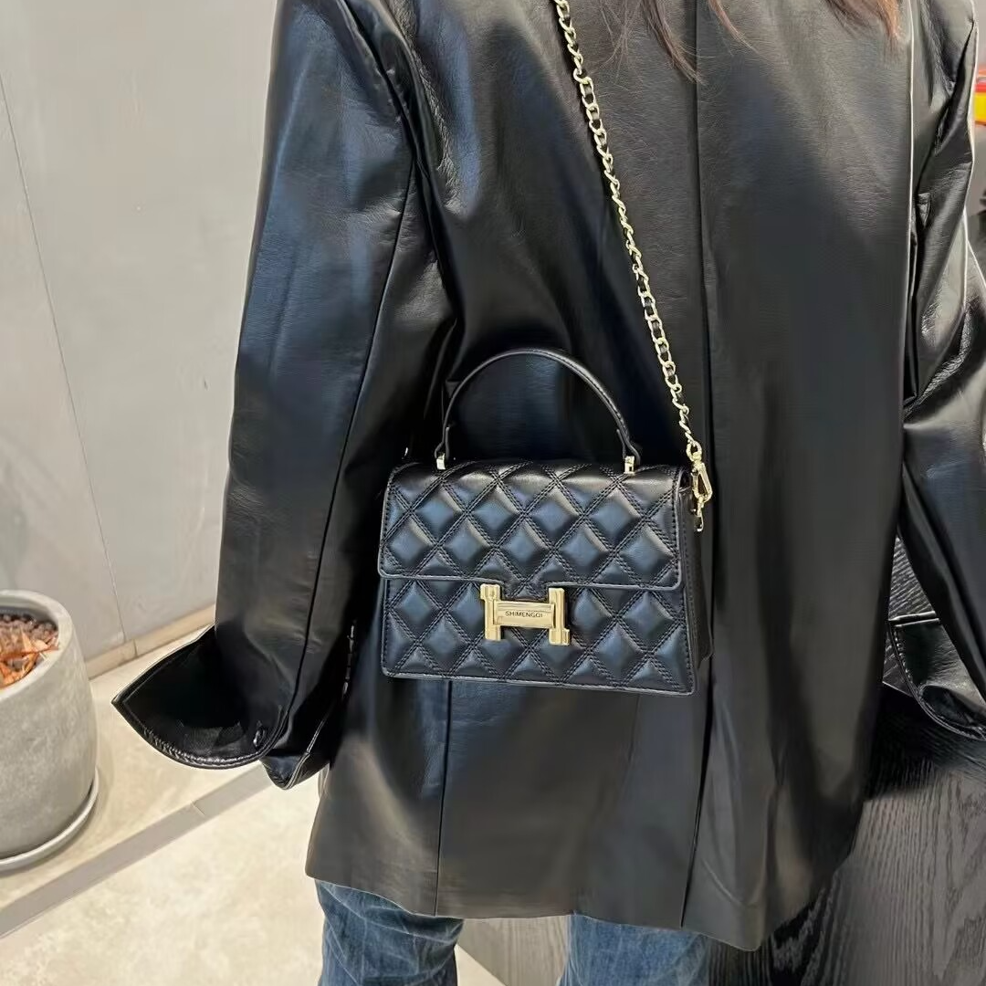 包包百搭休闲单肩夏天小众胖子女款时尚中号真皮洋气肩包夏季黑色