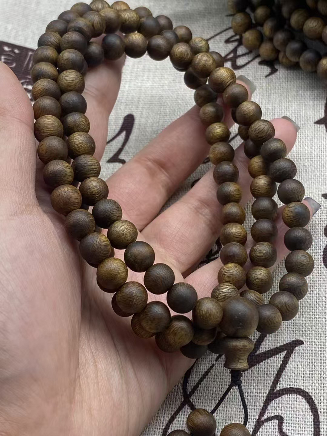 绿棋楠沉香手串0.8规格23克➕原汁原味，花果蜜香
