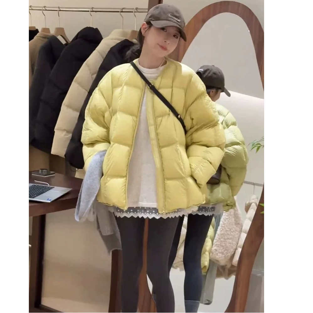 冬季泡芙感新款韩版洋气百搭纯色高级感圆领保暖时尚加厚外套潮