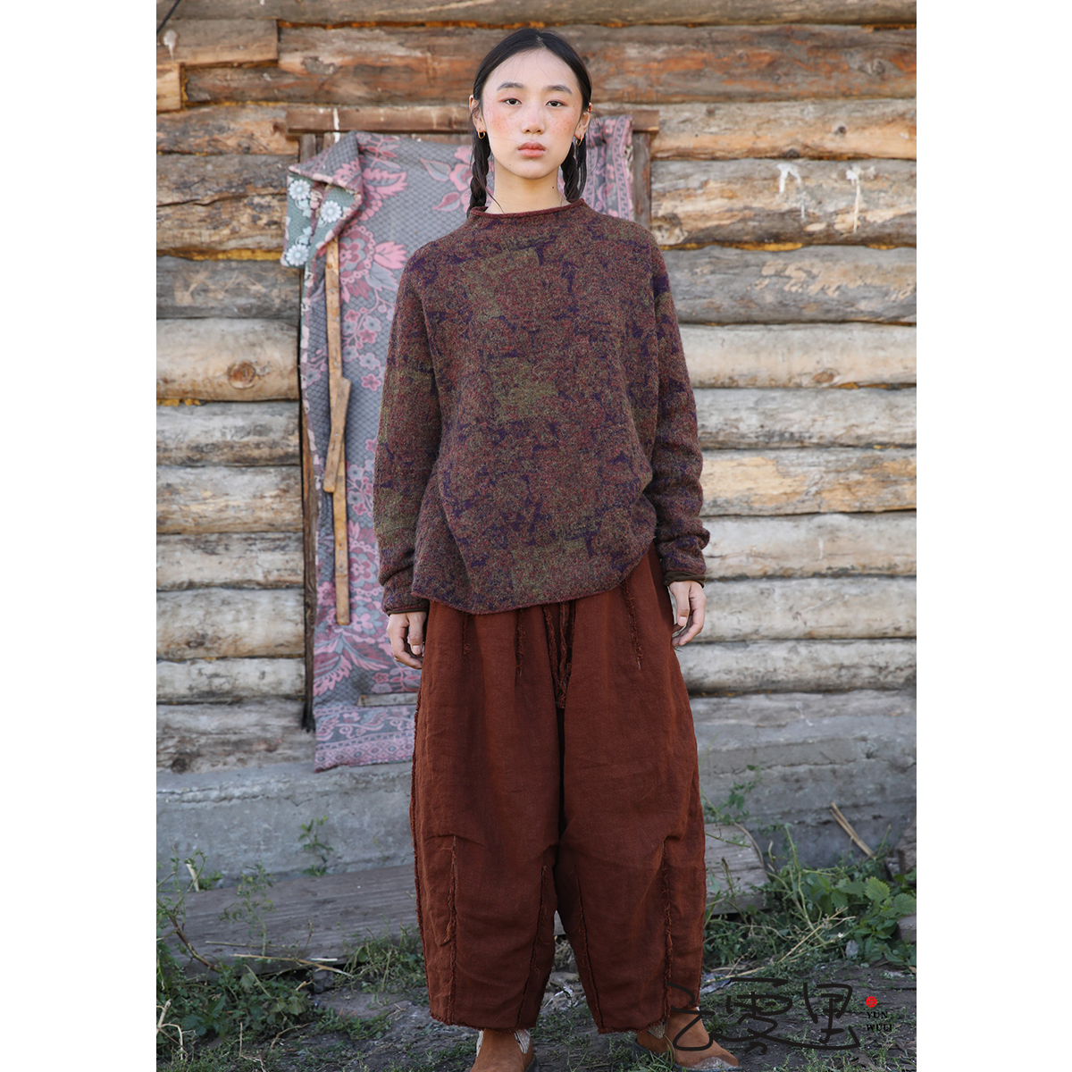 云雾里 原创设计复古文艺宽松圆领套头毛衣 3201