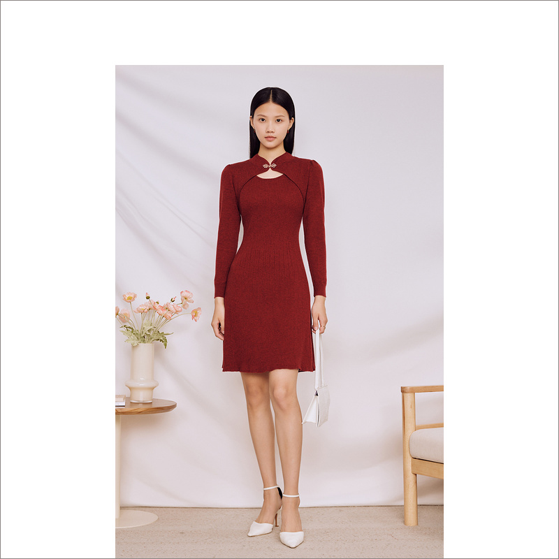 Goodland美地女装秋季新款时尚毛织连衣裙LC33306317