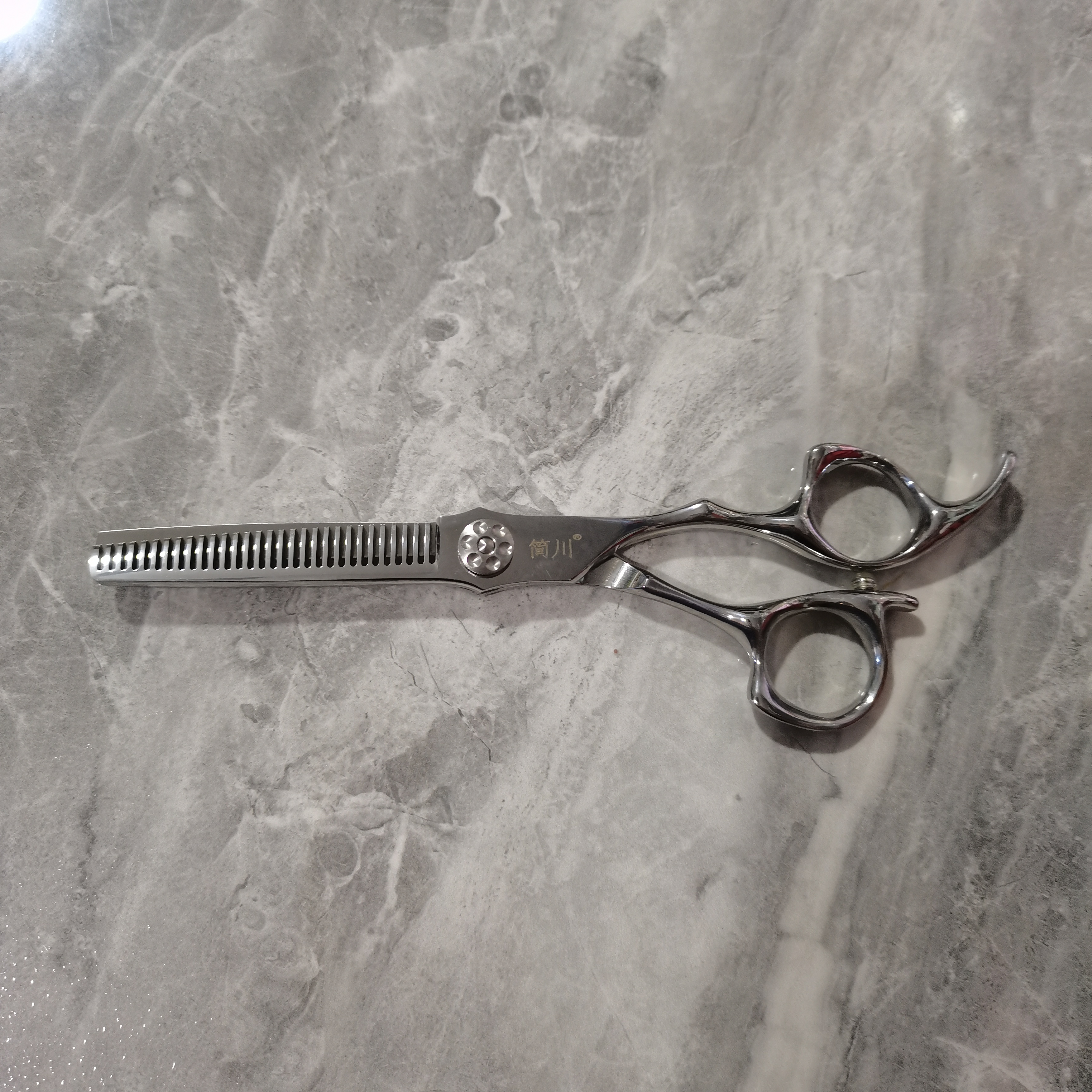 简川美发专业剪刀 牙剪 打薄剪  V齿牙剪 去发量百分之二十五左右
