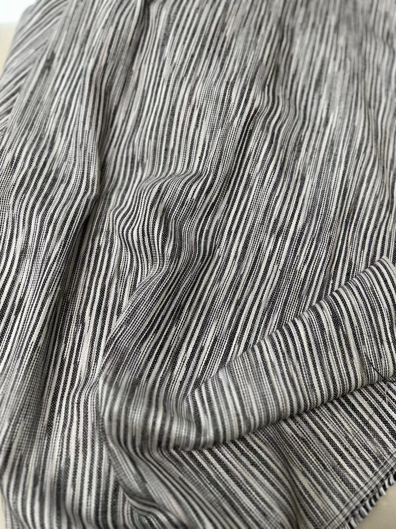 缎染色织不规则亚麻9支。不透垂坠柔软做西装 外套 春秋服装面料