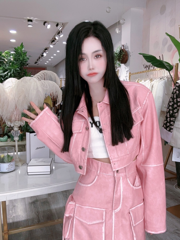 时尚show皮衣小个子