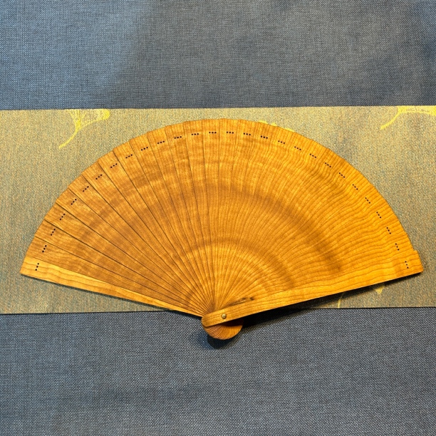 金丝楠木小叶桢楠苏扇镂空红木古风传统实木中国扇子送礼品藏品