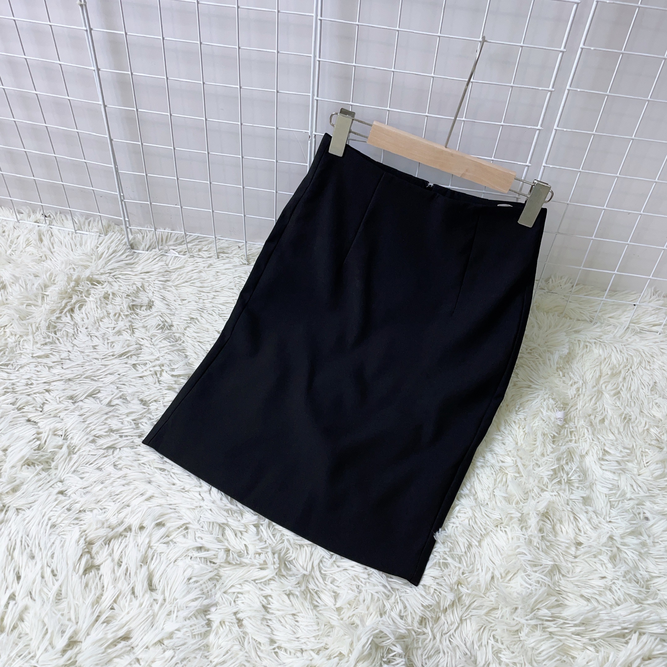 发2条！诗家 黑色气质款包臀半身裙 9112373