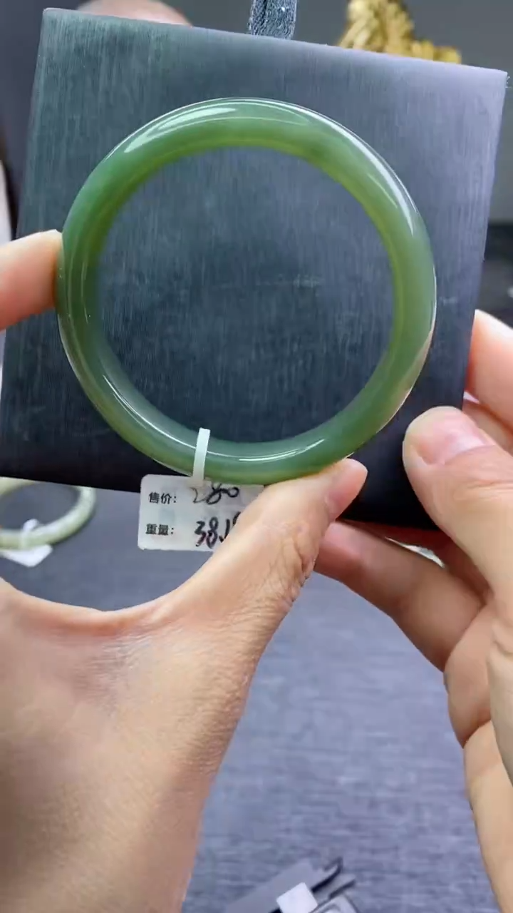 【闪购商品】和田玉手镯未镶嵌和田玉手镯