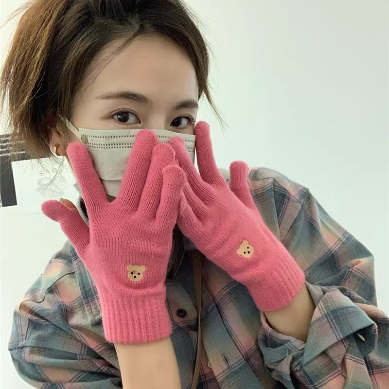 韩国可爱小熊刺绣毛线手套女秋冬季针织触屏学生保暖骑车手套防风