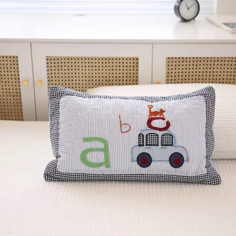 外贸原单纯棉童枕30*50手工贴不绣幼儿园童枕夹薄棉枕套