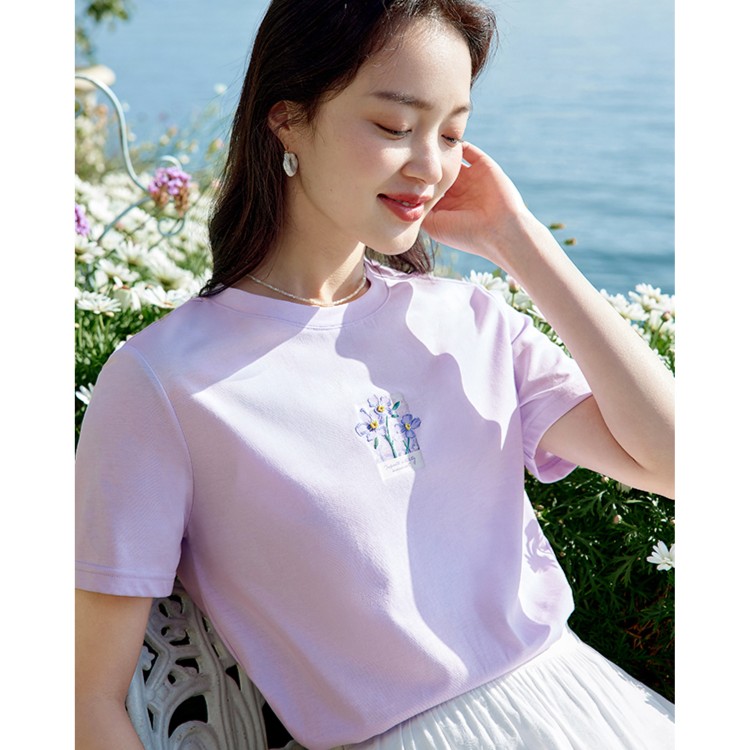 茵曼百搭花朵刺绣修身显瘦正肩圆领短袖T恤女18322149
