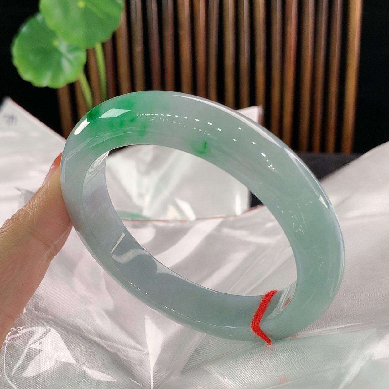 【闪购商品】翡翠手镯未镶嵌锦*儿