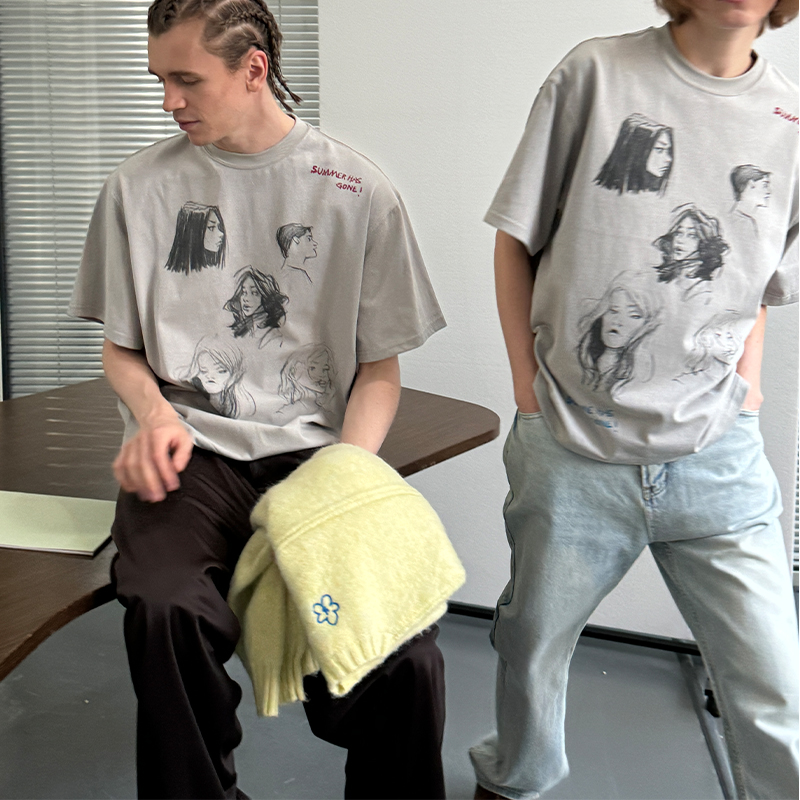 UMAMIISM有茂密声 24SS 手绘人像印花浅灰色短袖圆领T恤百搭夏季