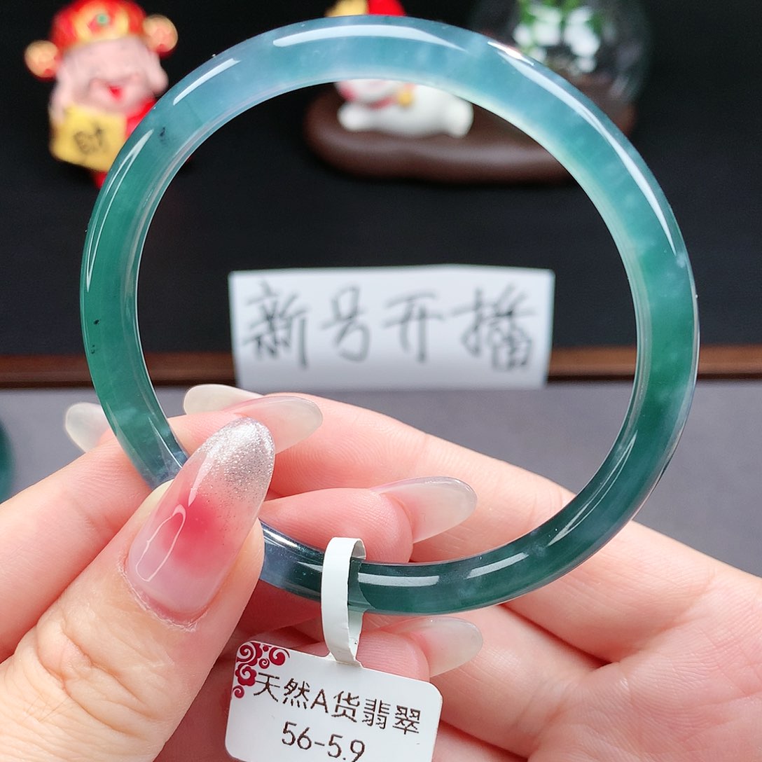 【闪购商品】翡翠手镯（圆镯）未镶嵌
