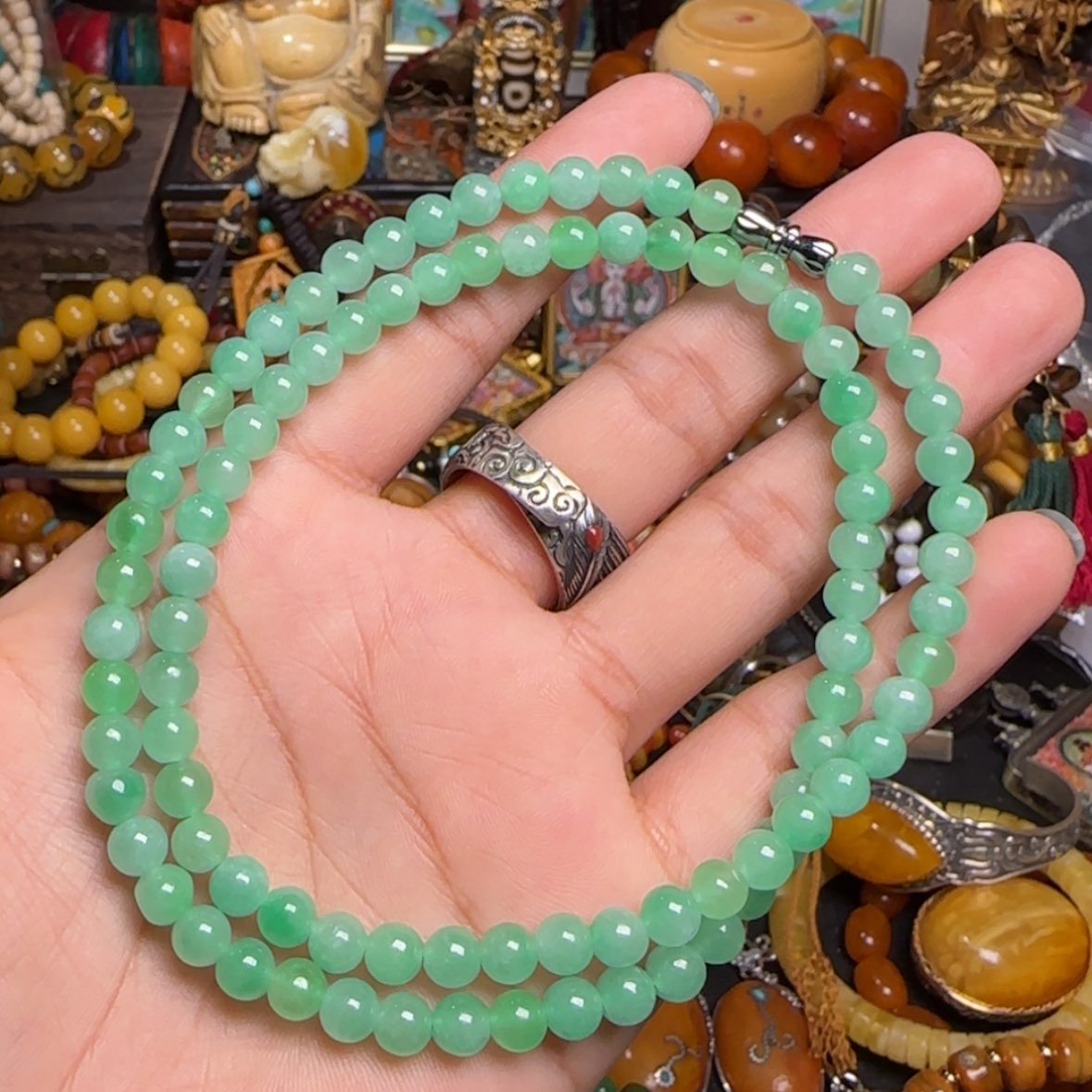 【闪购商品】翡翠颈饰未镶嵌怀*