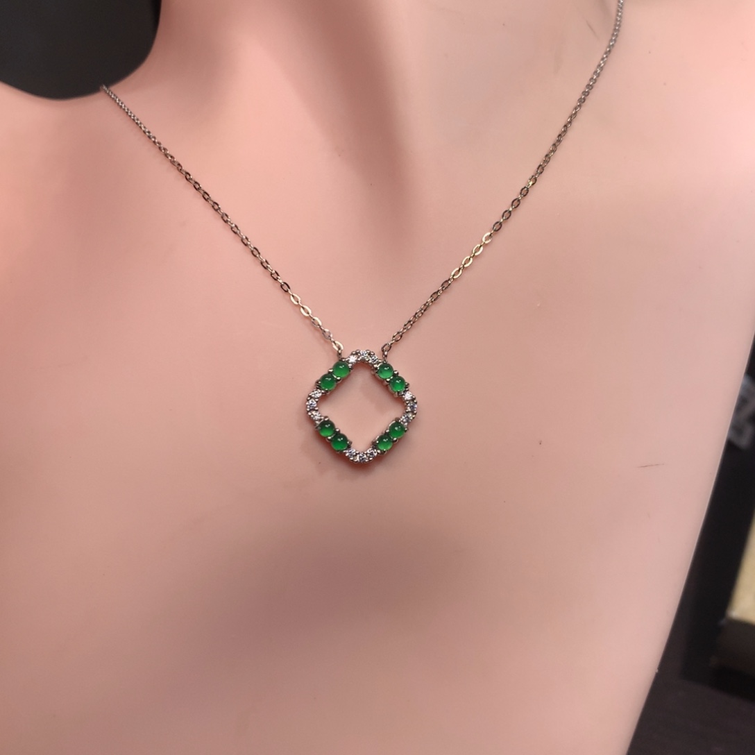 翡翠耳饰银S925镶嵌天然翡翠项链