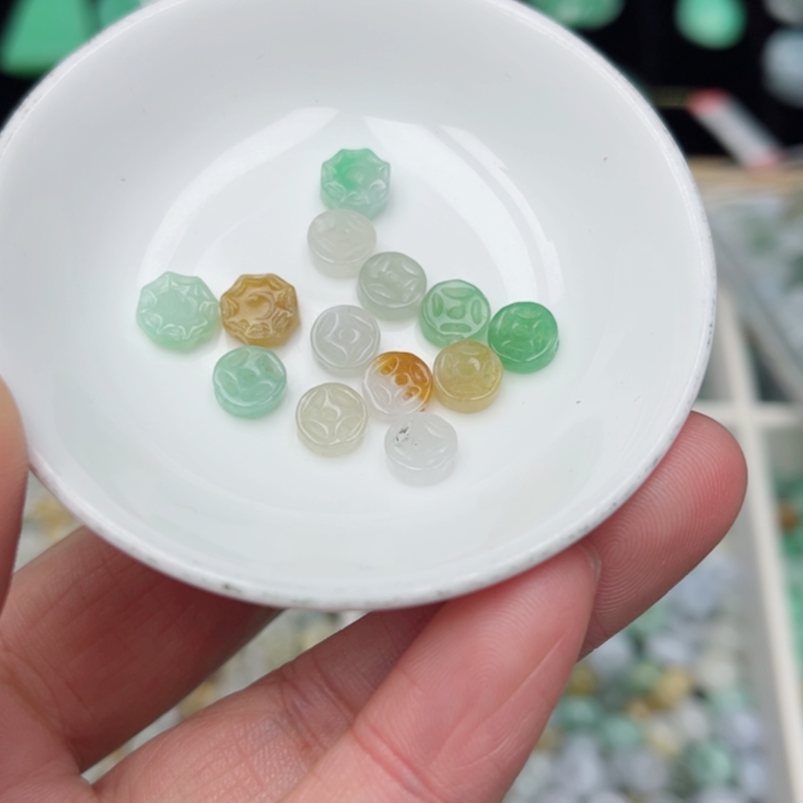 【闪购商品】翡翠颈饰未镶嵌?**?定制