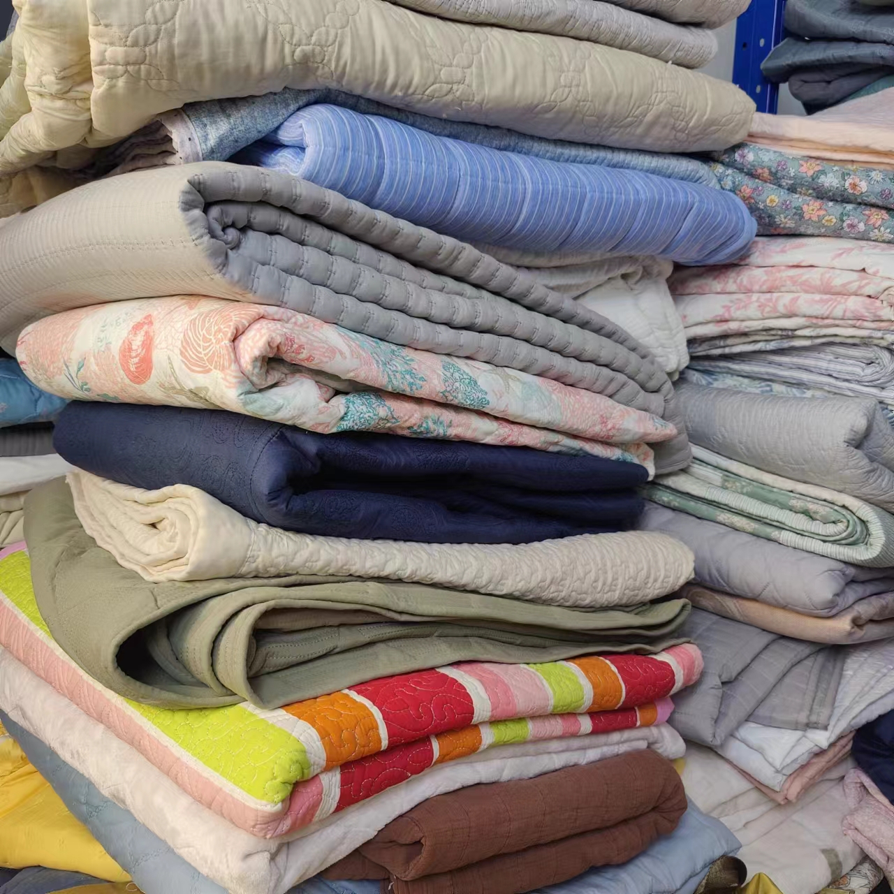 出口外贸绗缝夹棉床盖尾单