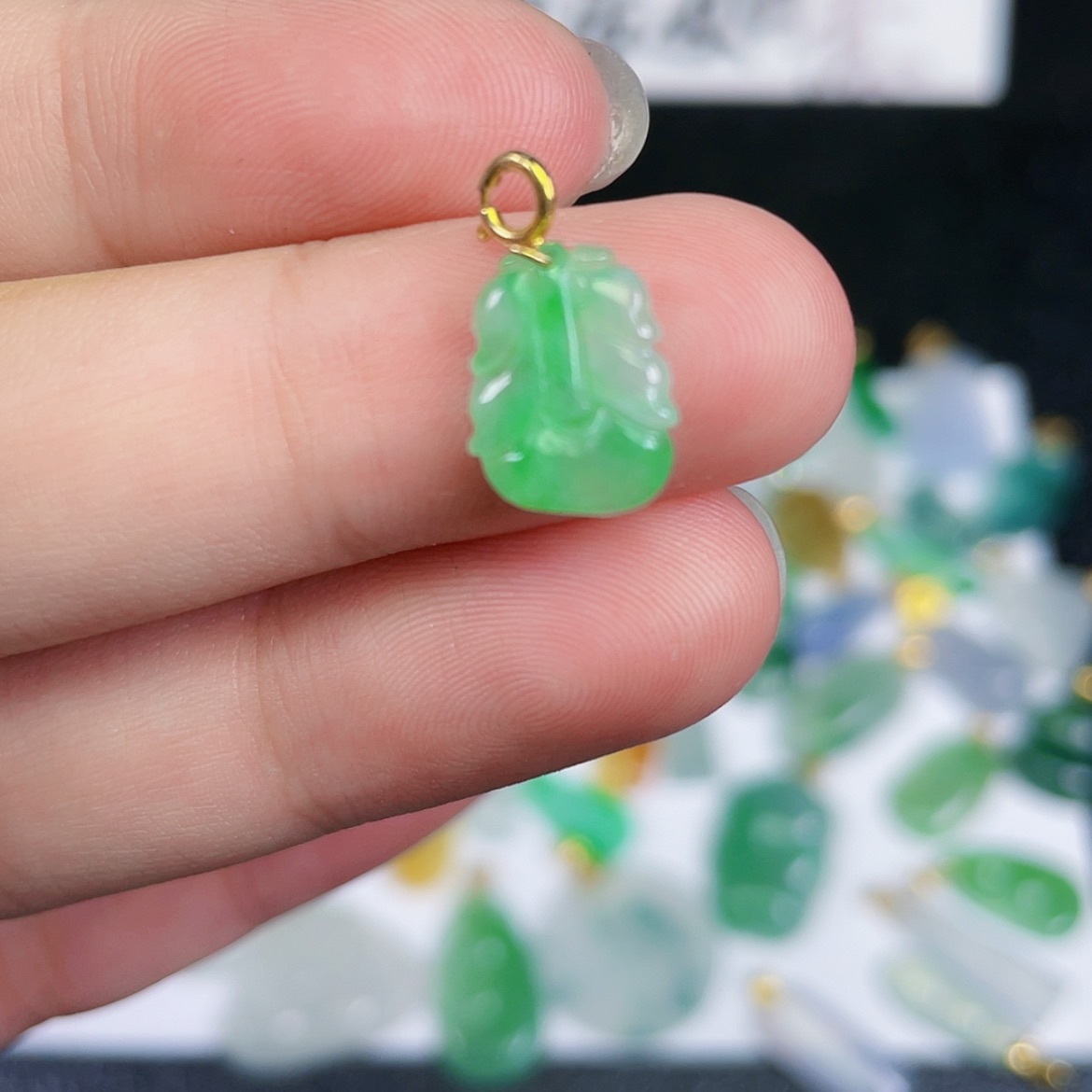 【闪购商品】翡翠颈饰18K金镶嵌