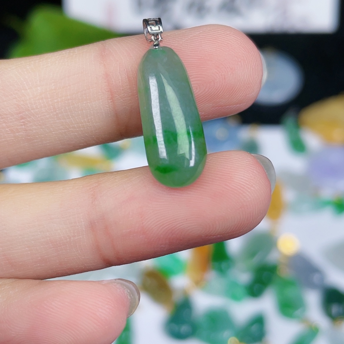 【闪购商品】翡翠颈饰18K金镶嵌