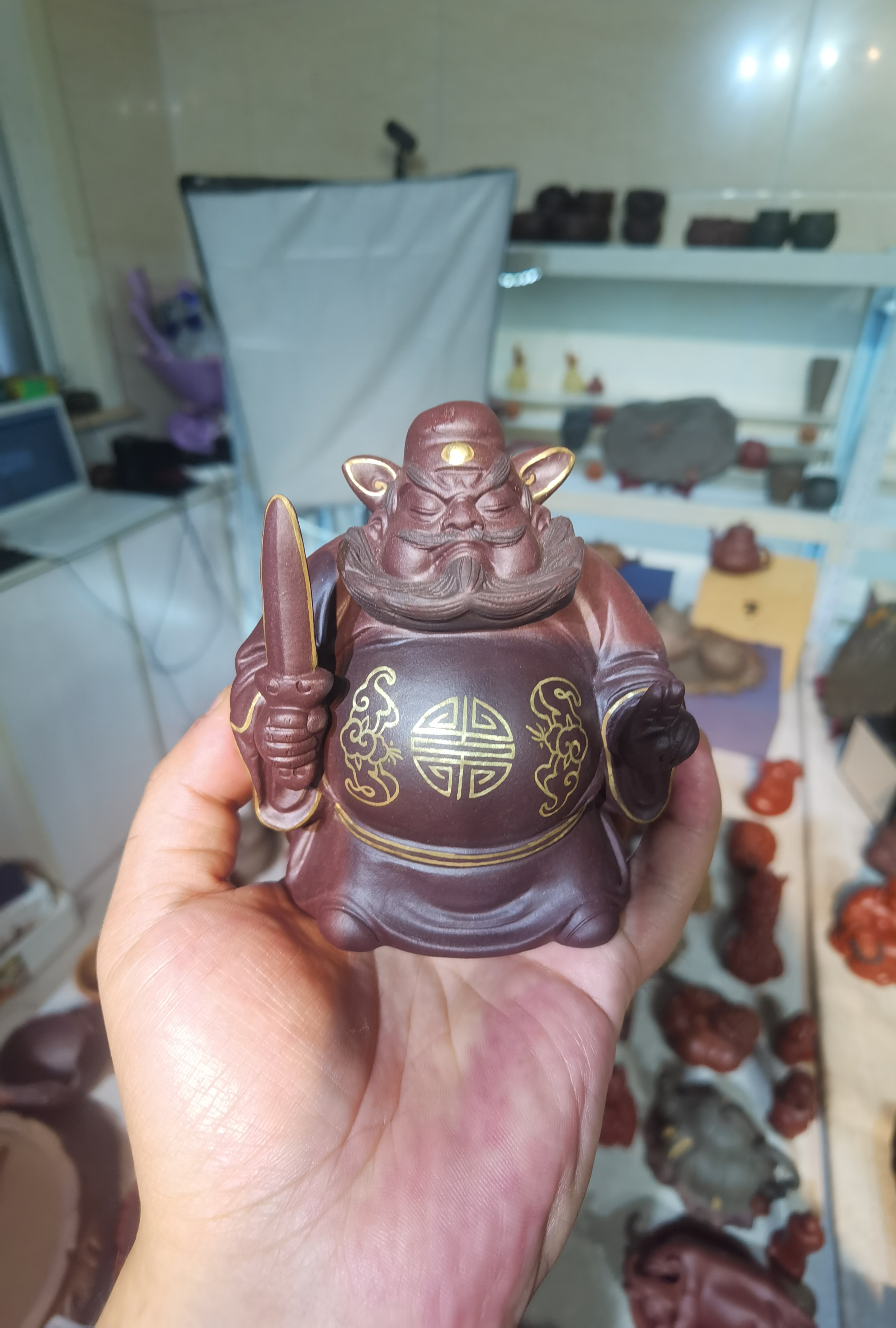 宜兴紫砂精品描金钟馗茶宠摆件