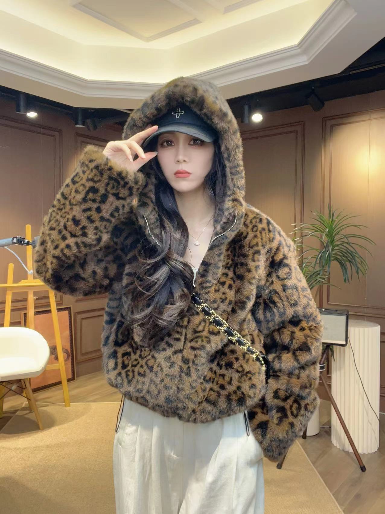 【千艺-Studio】“心动符号”豹纹拉链式冬季风雪连帽设计师夹克外套