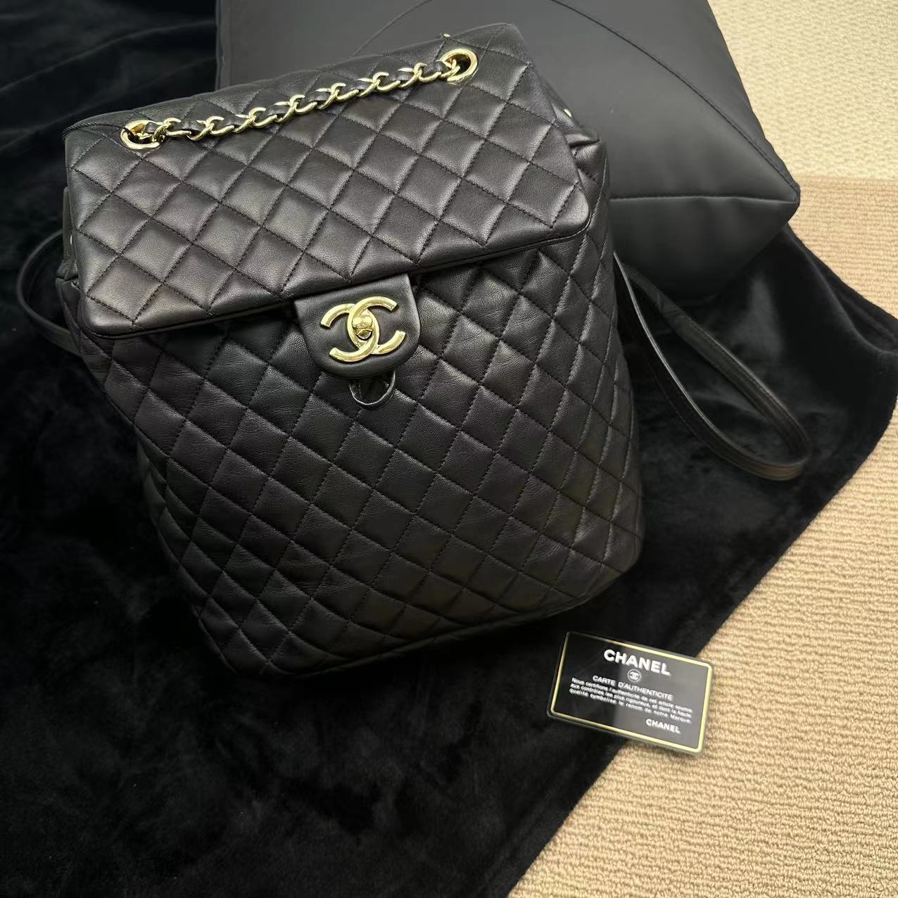 95新 Chanel/香奈儿 【【AW】】W374/黑金萨尔斯堡双肩包