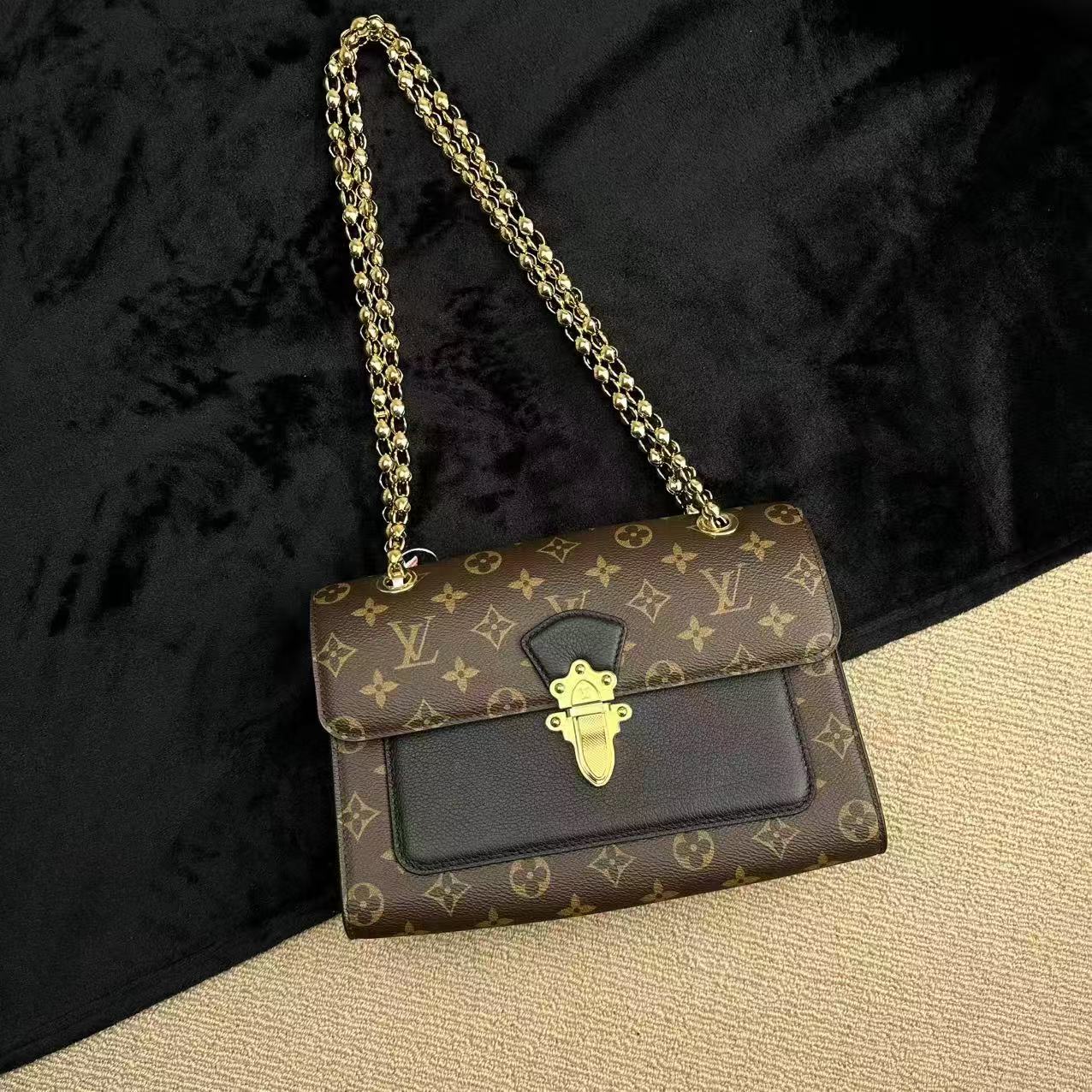 95新 LouisVuitton/路易威登 【文子姐专属】W345/维多利亚/667962