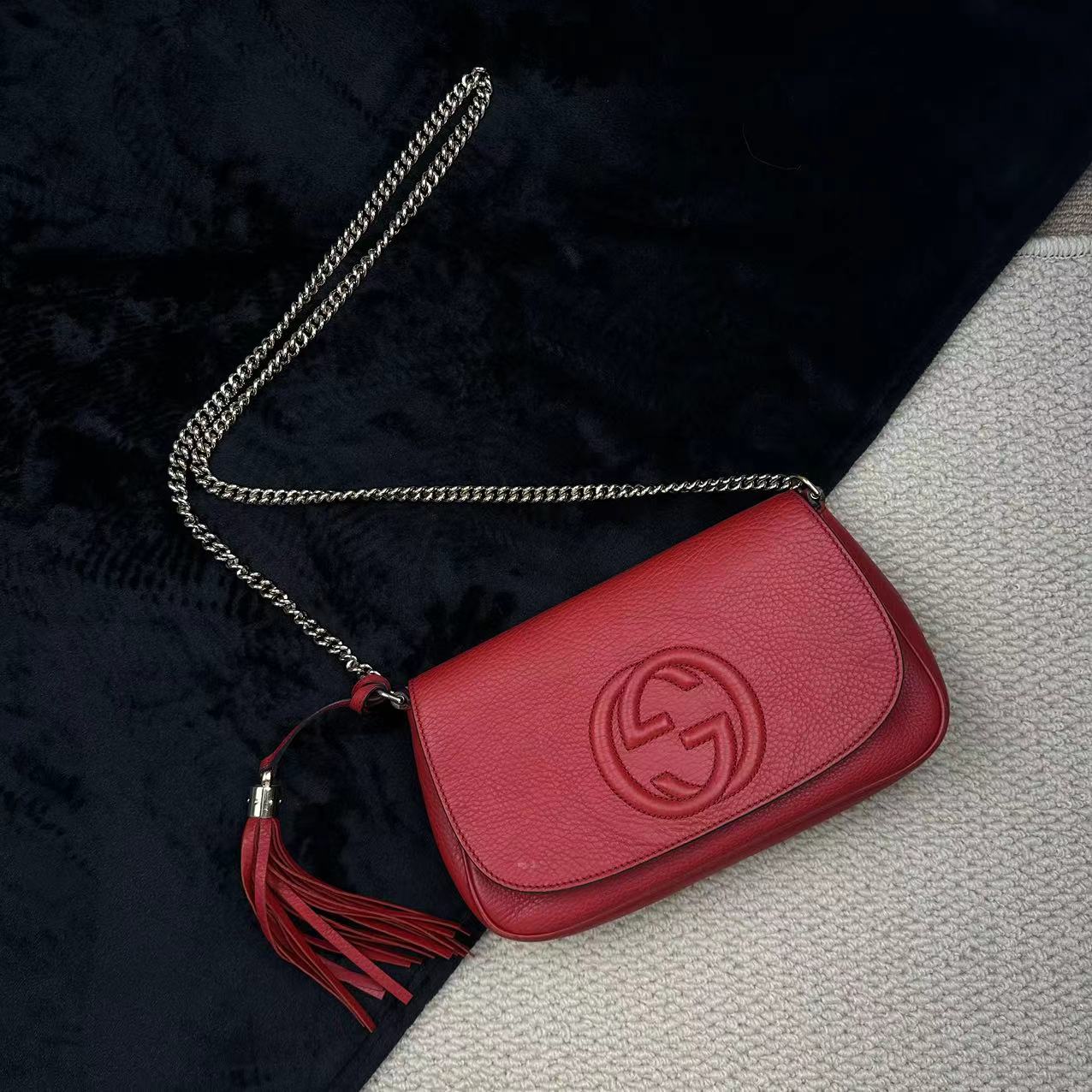 95新 GUCCI/古驰 AW/D401红色风琴斜挎包882109