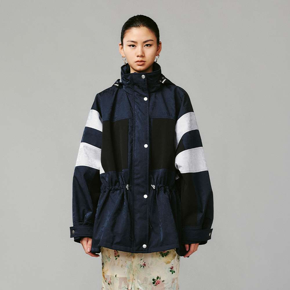 UOOYAA/乌丫欧式缎面提花机能夹棉外套UY24412A119135