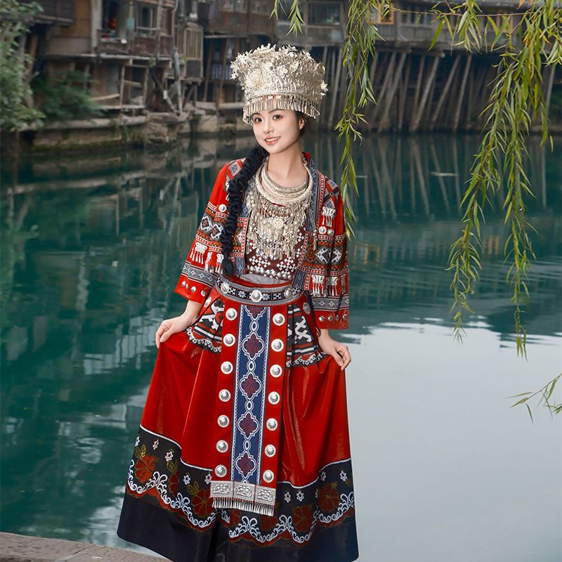 苗族土家族旅拍舞蹈演出服四件套长裙长袖民族风苗族民族服装女装