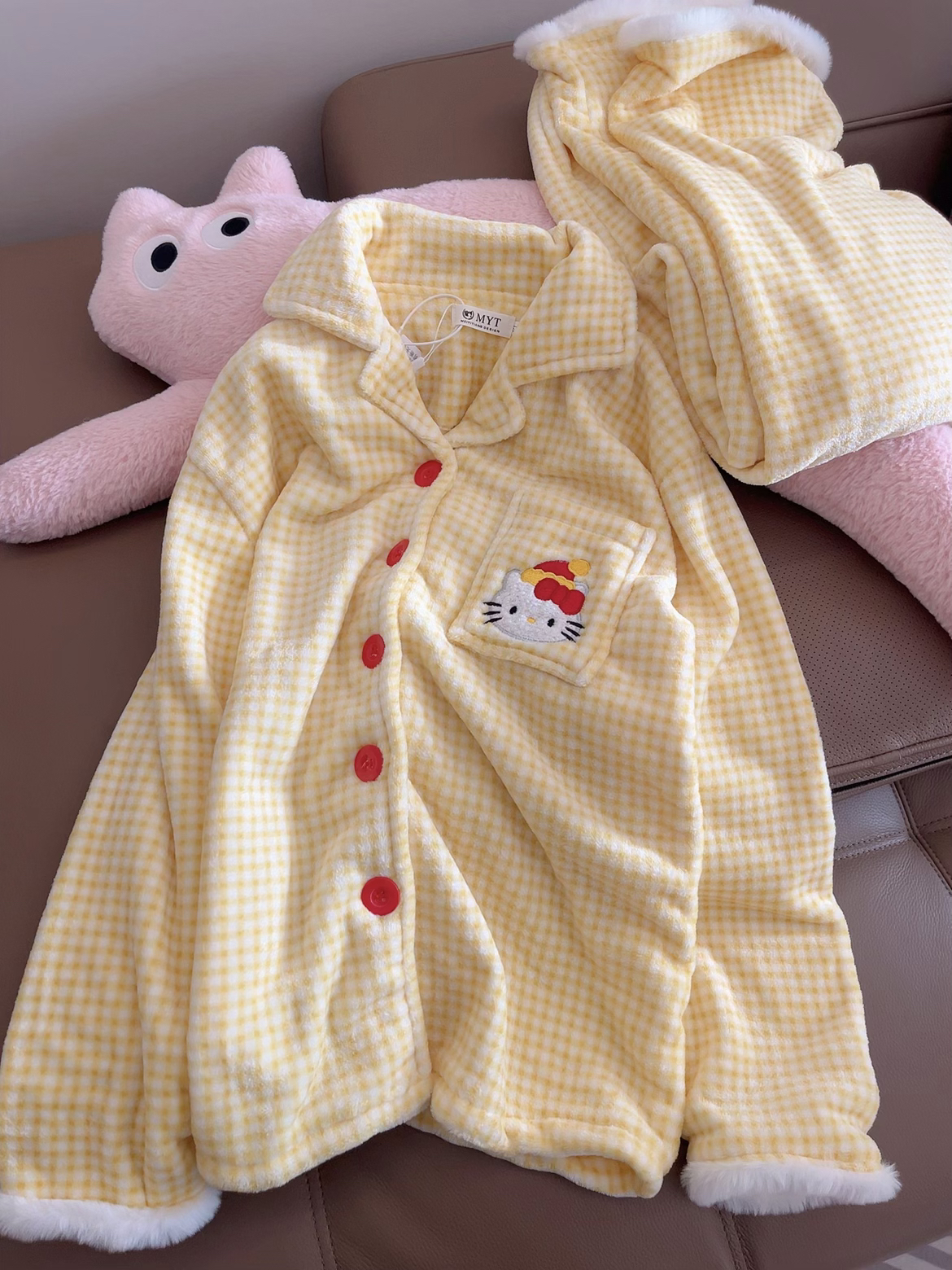 法兰绒格子kitty猫睡衣女秋冬季新款甜美卡通可爱学生休闲家居服