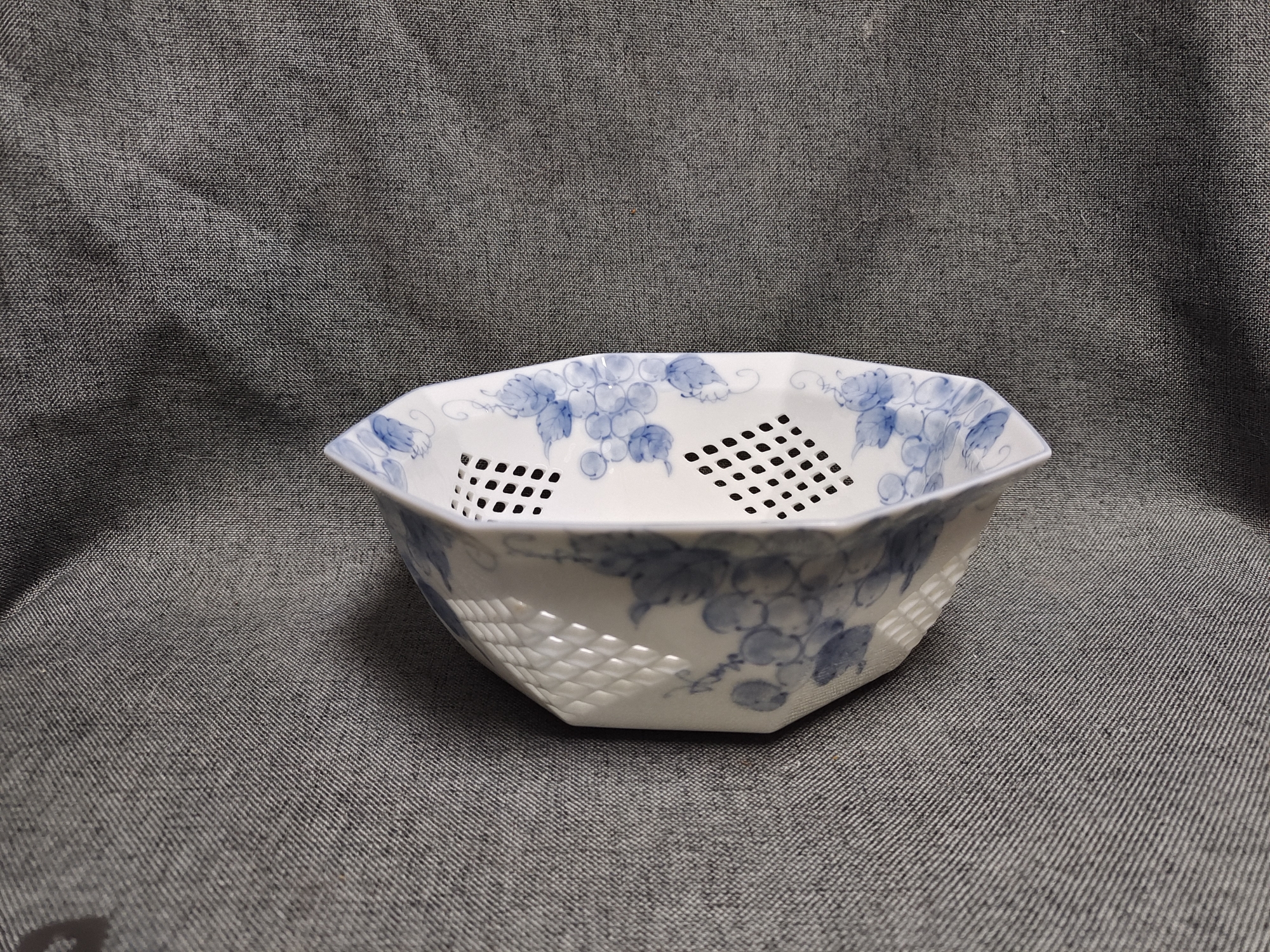 光峰陶瓷米饭碗双耳大碗葡萄镂空钵01/95-1手工