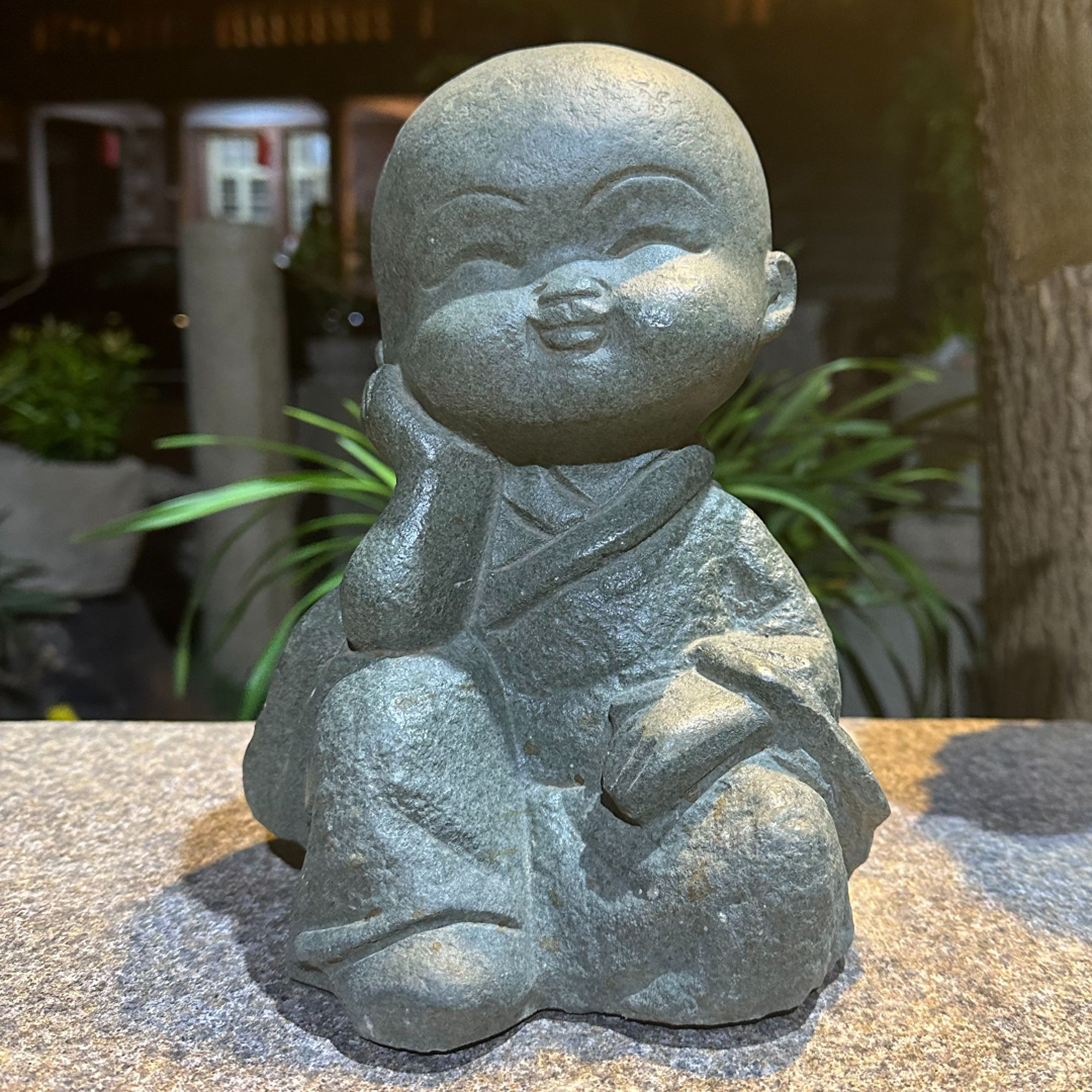 院景翁冥想小沙弥 石头禅意小和尚摆件 庭院造景装饰摆件