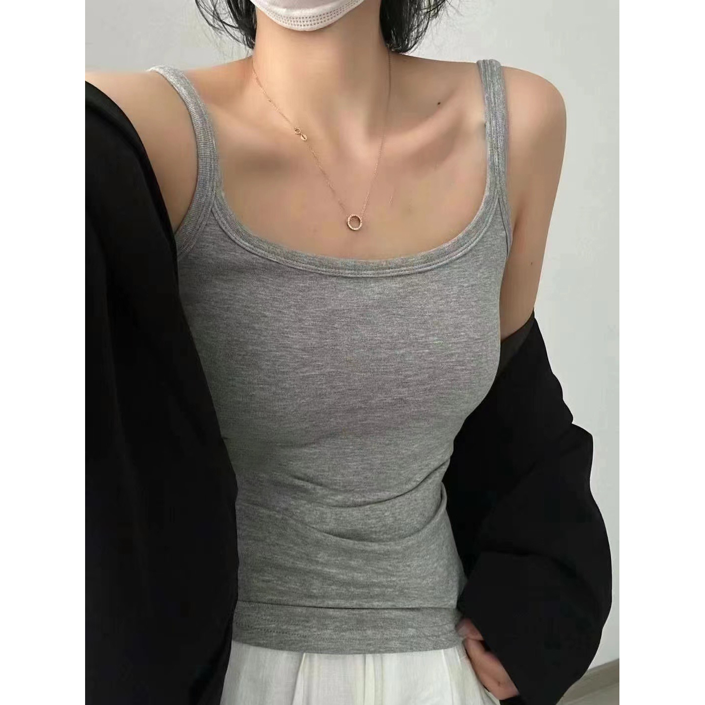 Moses Queen/魔西女王磨毛圆角保暖背心亲肤透气乳胶杯垫吊带上衣